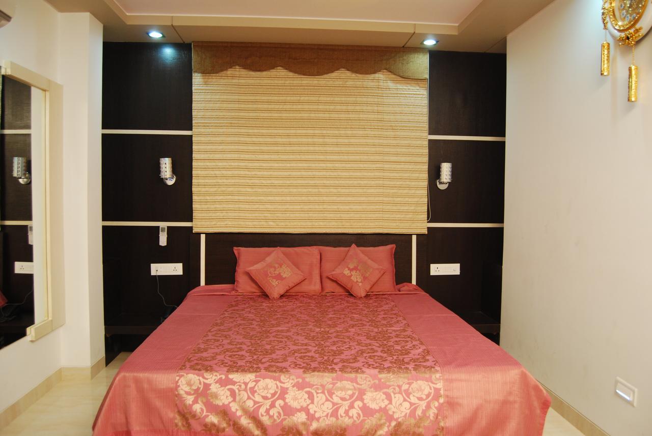 ג'איפור Hotel Jinendra Palace מראה חיצוני תמונה